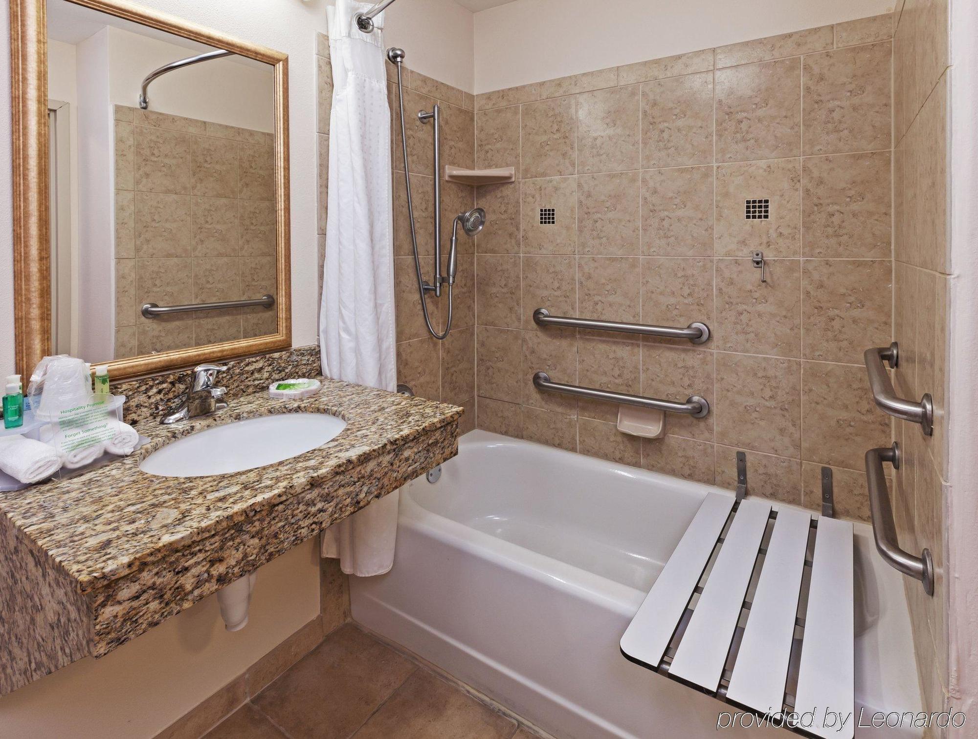 Holiday Inn Express & Suites Selma By Ihg Eksteriør bilde