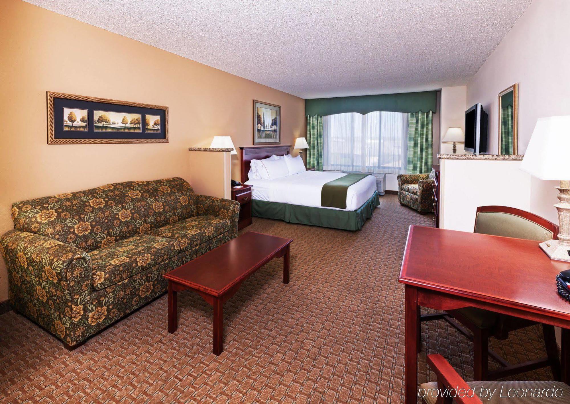 Holiday Inn Express & Suites Selma By Ihg Eksteriør bilde