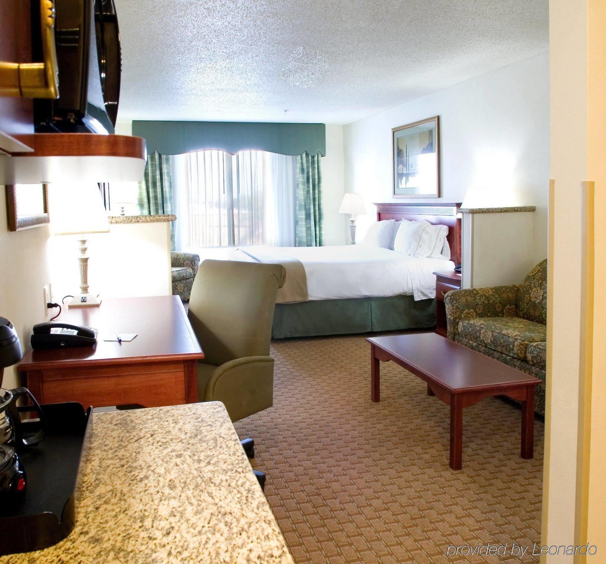Holiday Inn Express & Suites Selma By Ihg Rom bilde